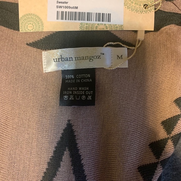 Urban Mangoz Aztec Waterfall Long Vest Sz M - Picture 7 of 7